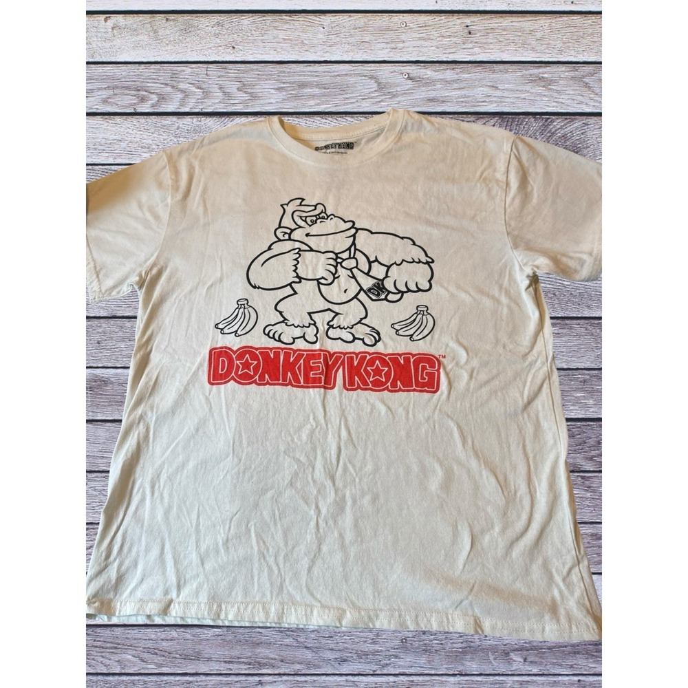 Donkey Kong Mario Nintendo T-Shirt NWOT *RARE* Size Large Cream Colored